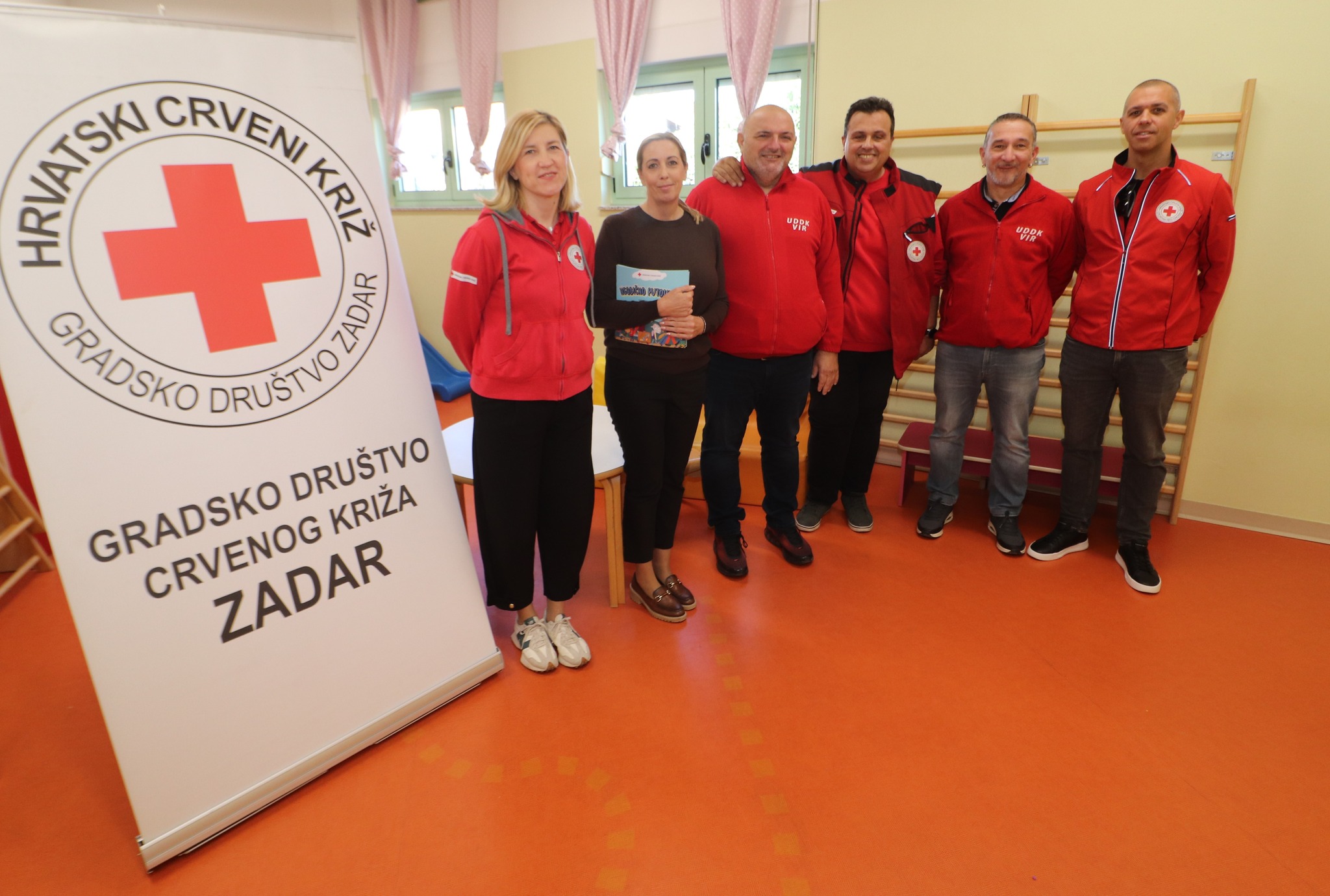 Predstavljena slikovnica »Neobično putovanje« Hrvatskog Crvenog križa